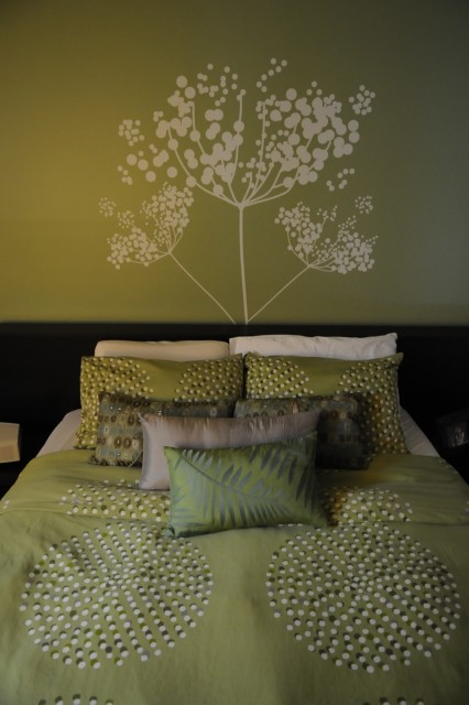 Дизай спальни в оливковом цвете
