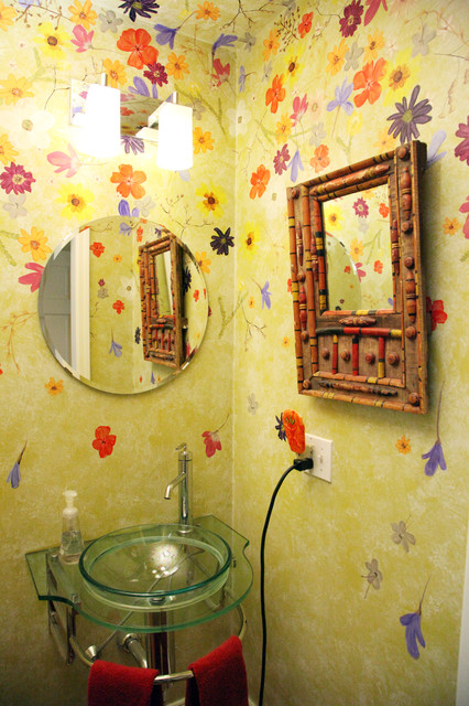 Оригинальный цветочный дизайн туалетной комнаты