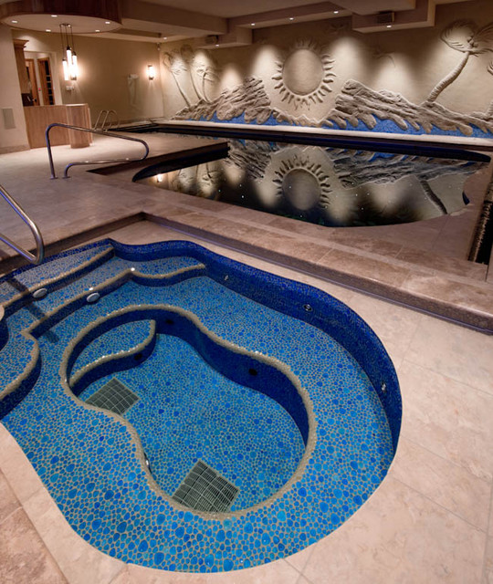 Дизайн помещения с бассейном в доме.