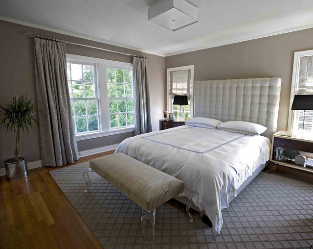 Спальня с окнами в пол в частном доме фото